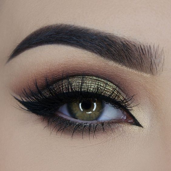 Green Eye Shadow: 10 Gorgeous Makeup Looks