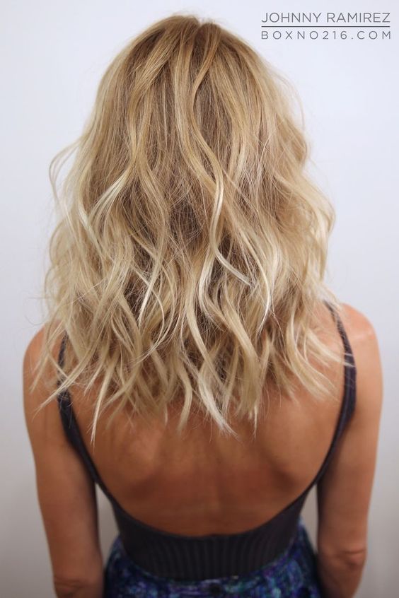 10 Medium Length Blonde Hairstyles