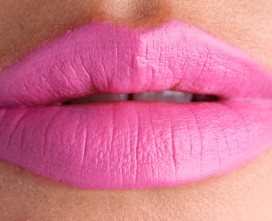 Bubblegum pink lips