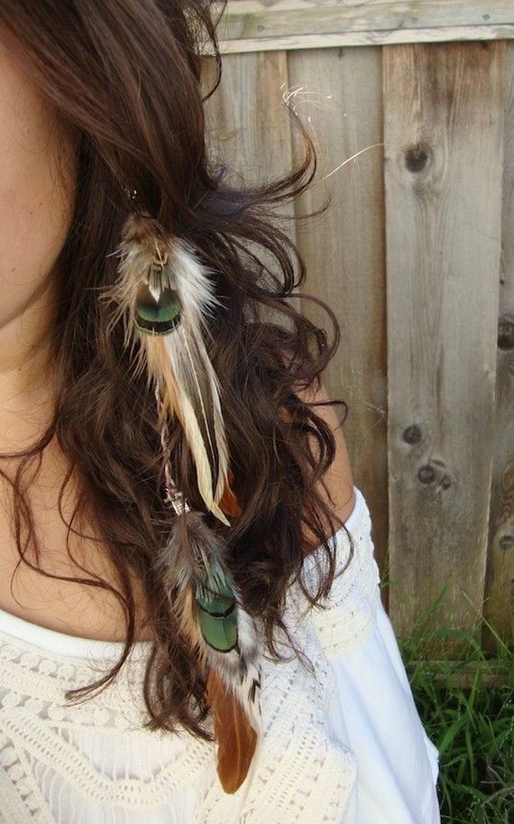Feather hair clip