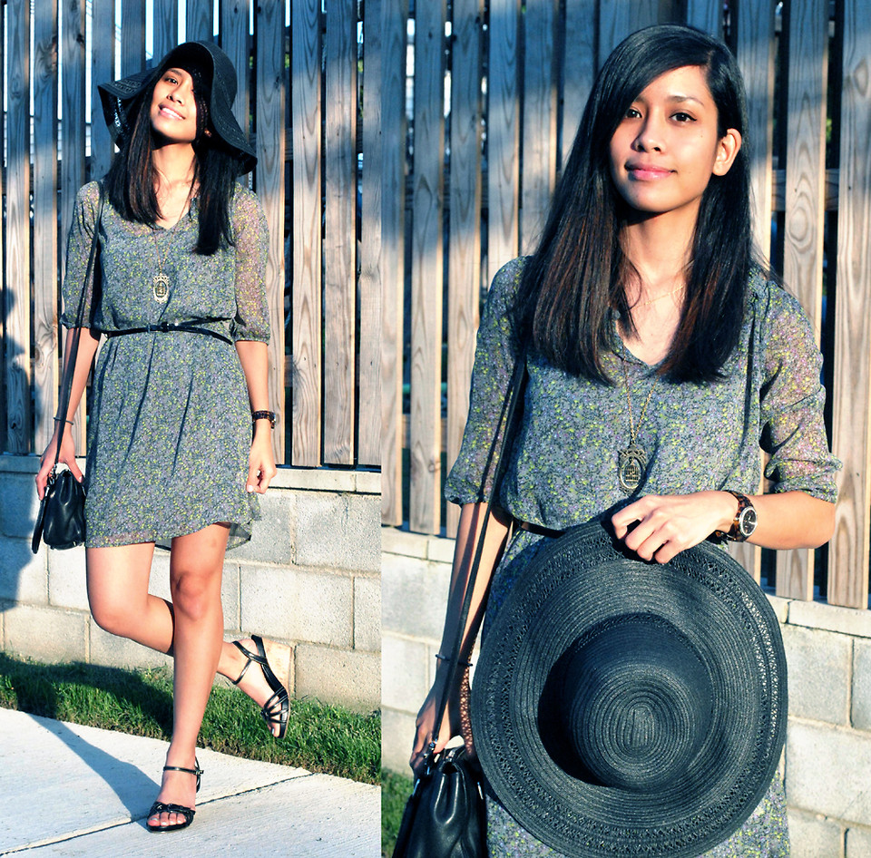 Floppy hat with floral dress