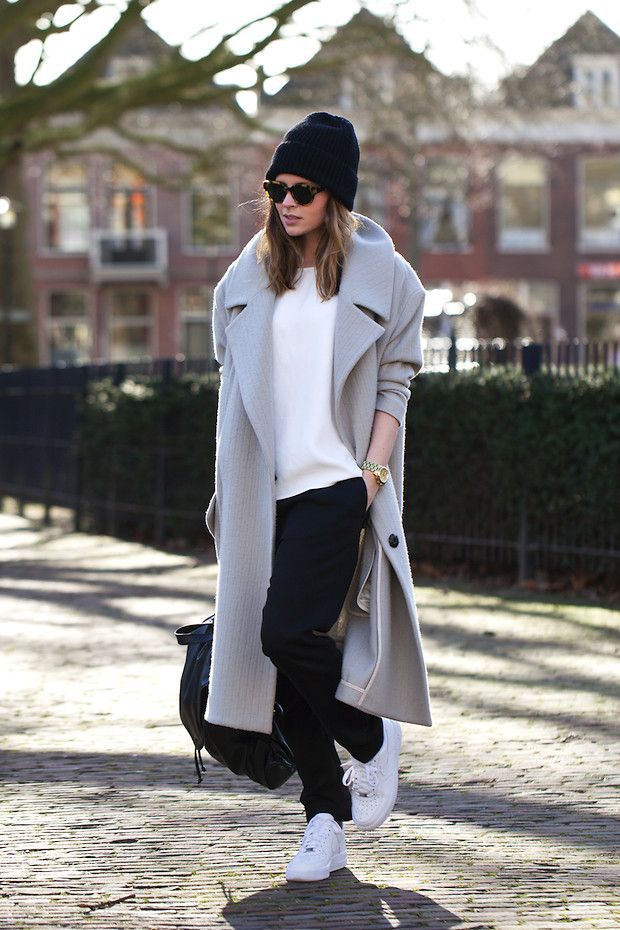 Grey Long Coat Outfit Idea