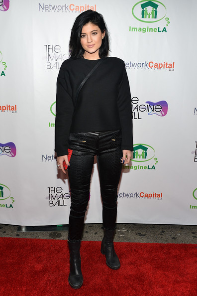 Kylie Jenner All Black Outfit With Leather Pants