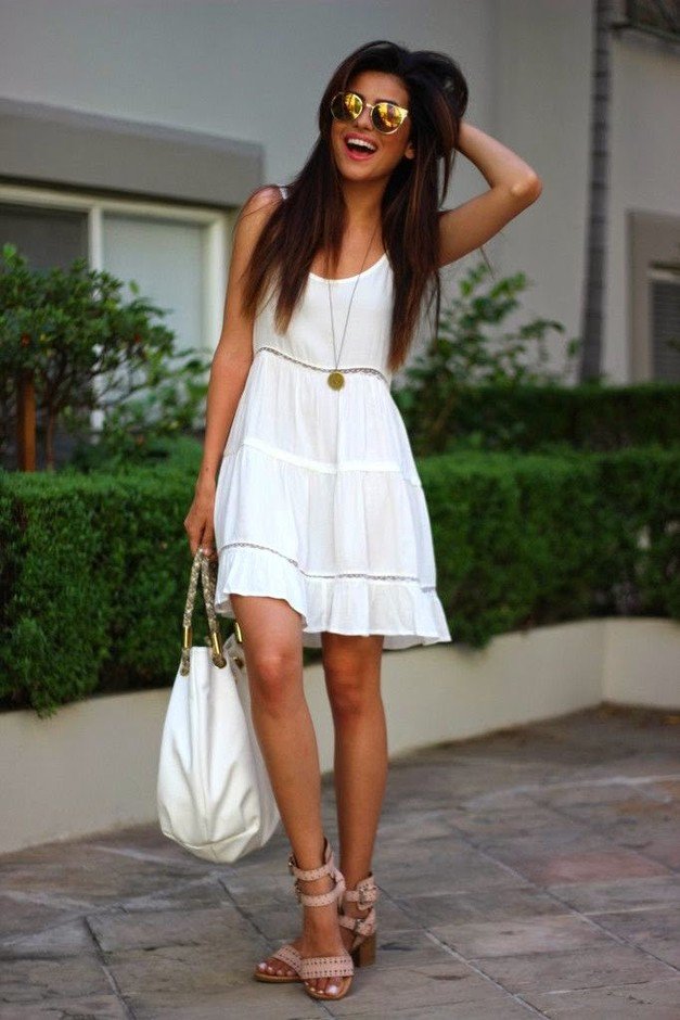 Lovely White Outfit Idea