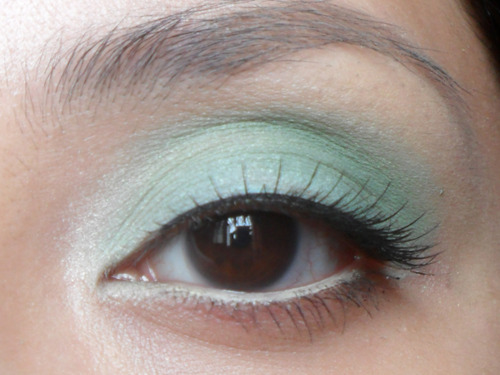 Mint green eyeshadow