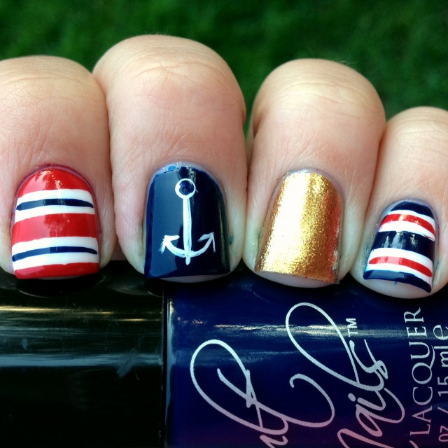 nautical-nails-2 (1)