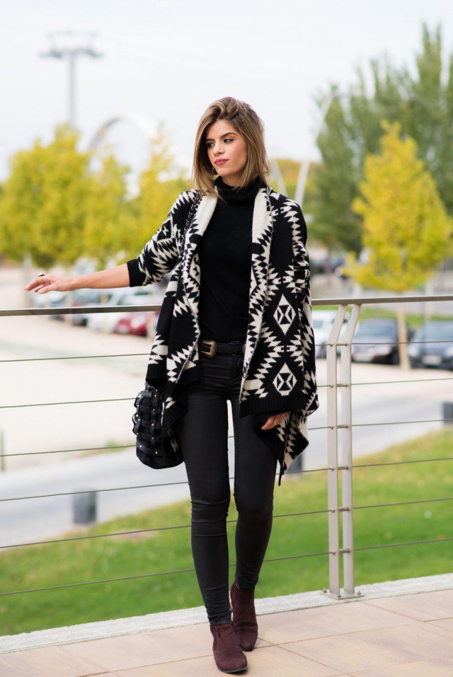 Black and White Cardigan Outfit for Work